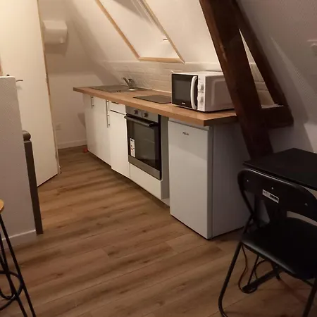 Cozy A - 13 Min Rouen Apartment